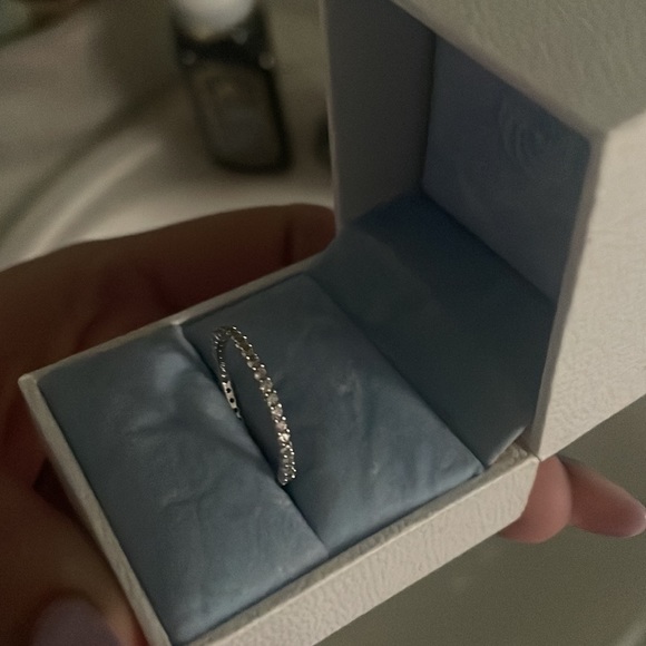 Swarovski Crystal Ring! - Picture 2 of 5